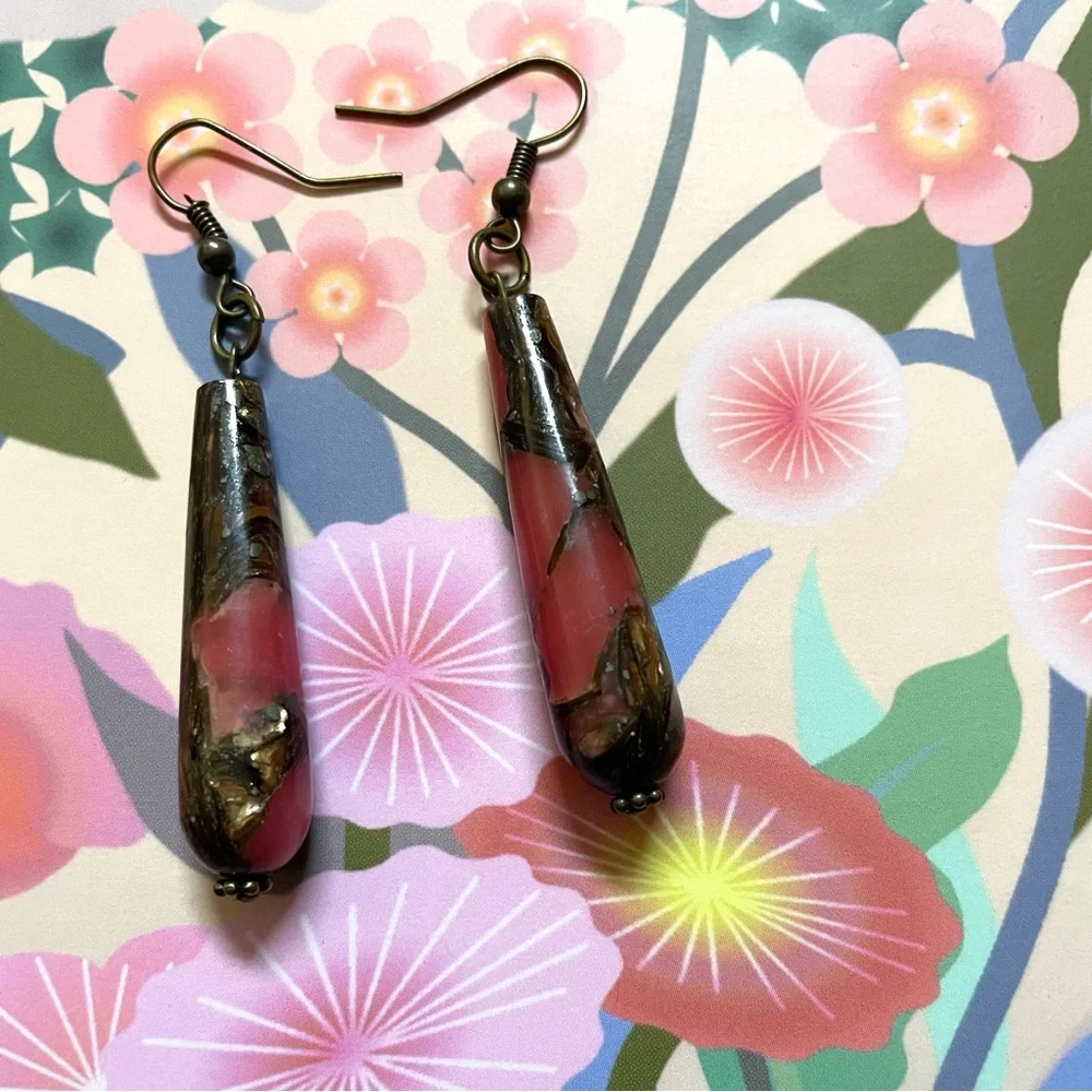 🦄 ⚡️💜  SALE vintage modern acrylic lucite drop earrings art teacher bohemia